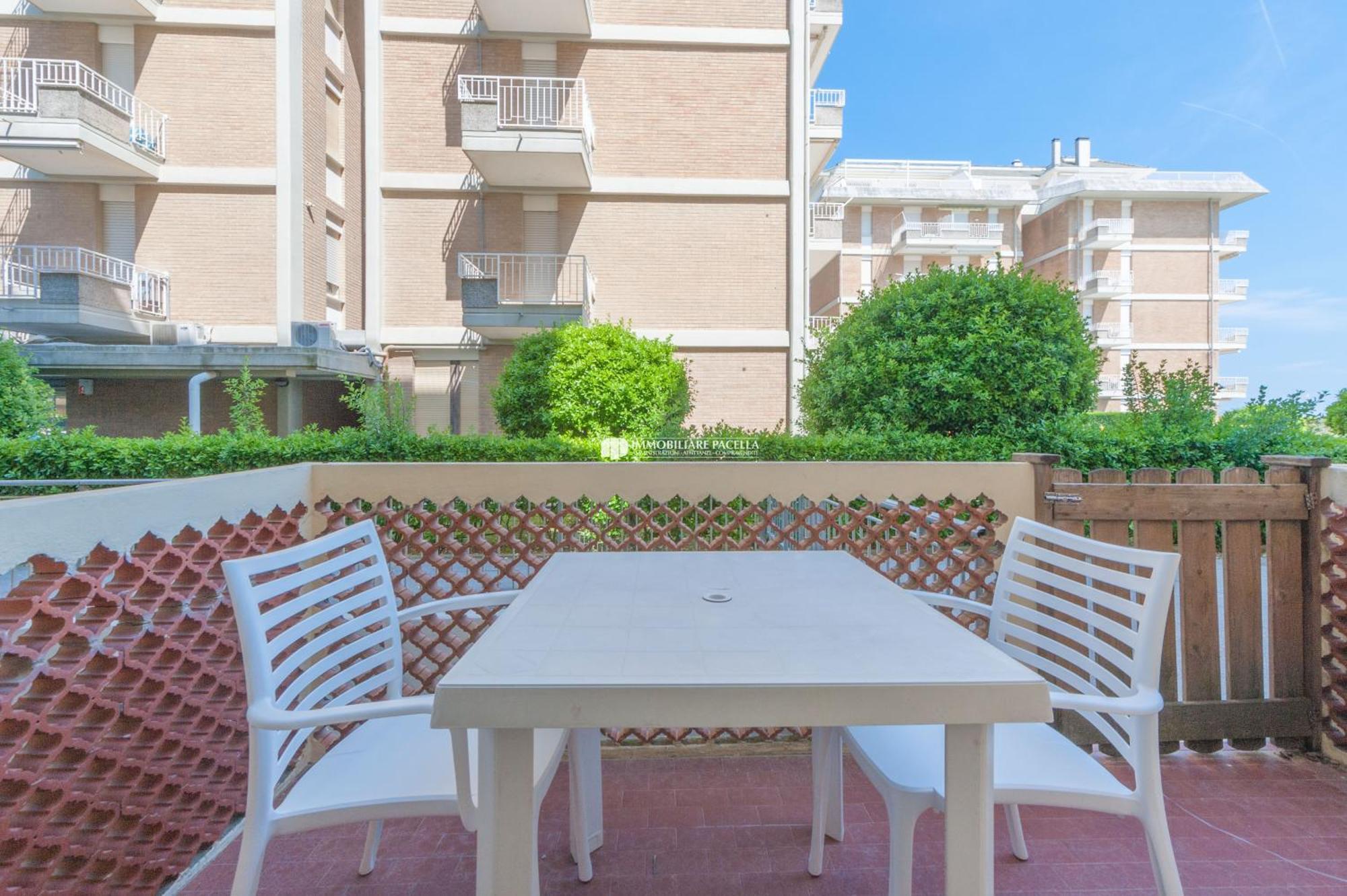 לידו די ג'סולו Residence Solmare Immobiliare Pacella מראה חיצוני תמונה